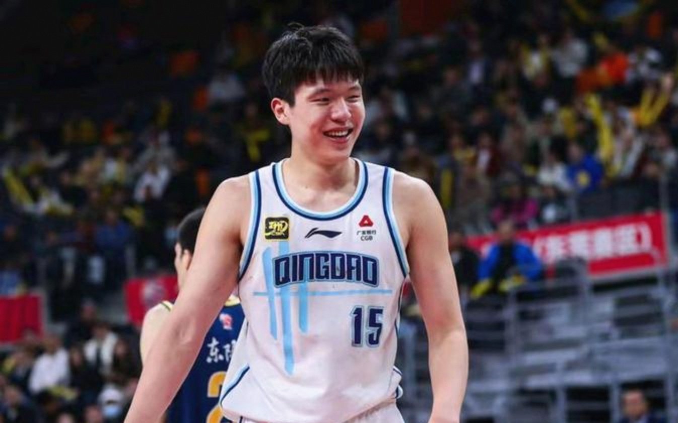 中国男篮险胜阿根廷男篮，利拉德绝境逆转
