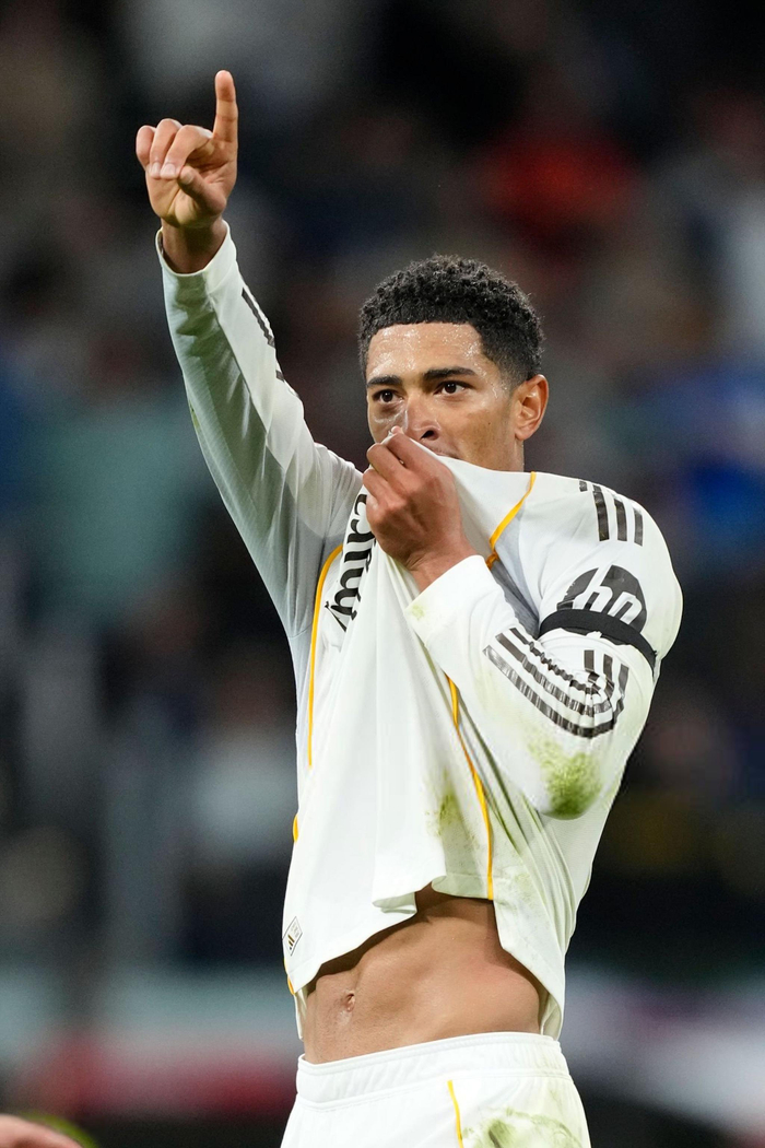 瓦伦西亚主场大胜，豪取三分