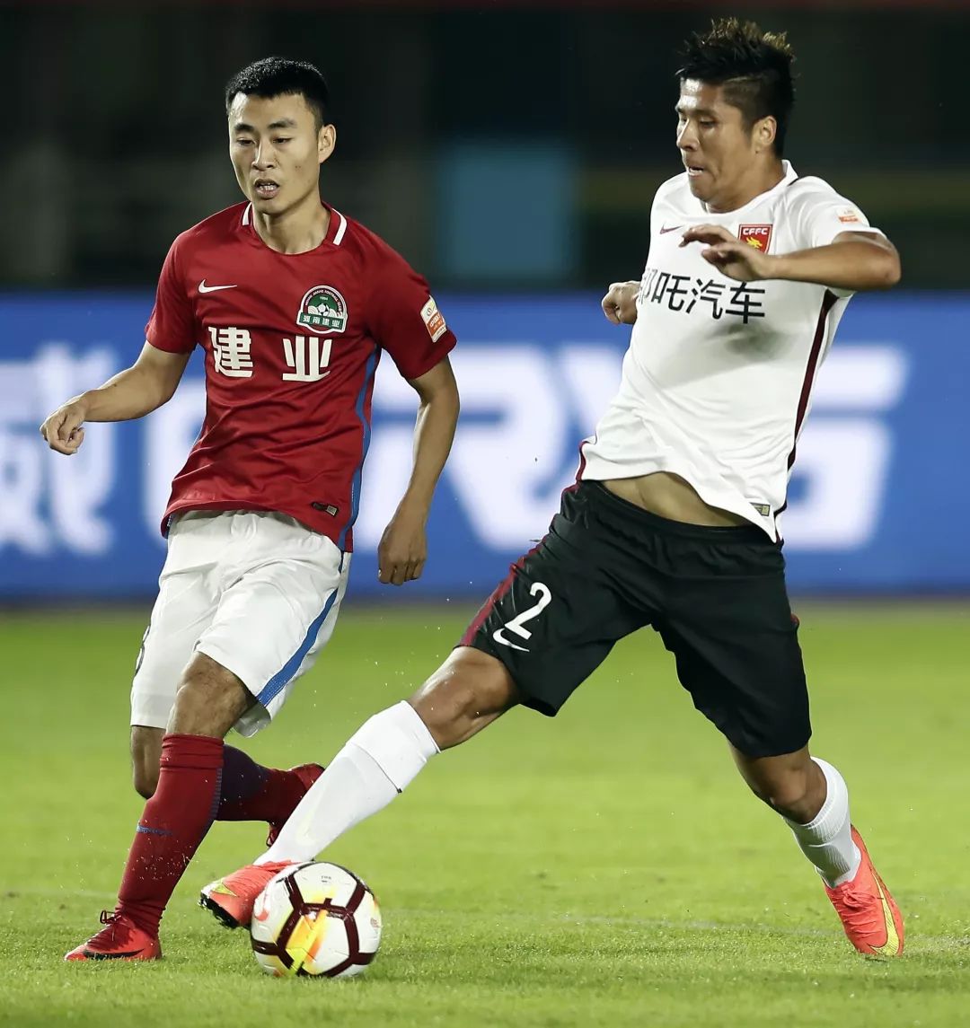 关于河南建业大胜河北华夏幸福，实力凸显的信息