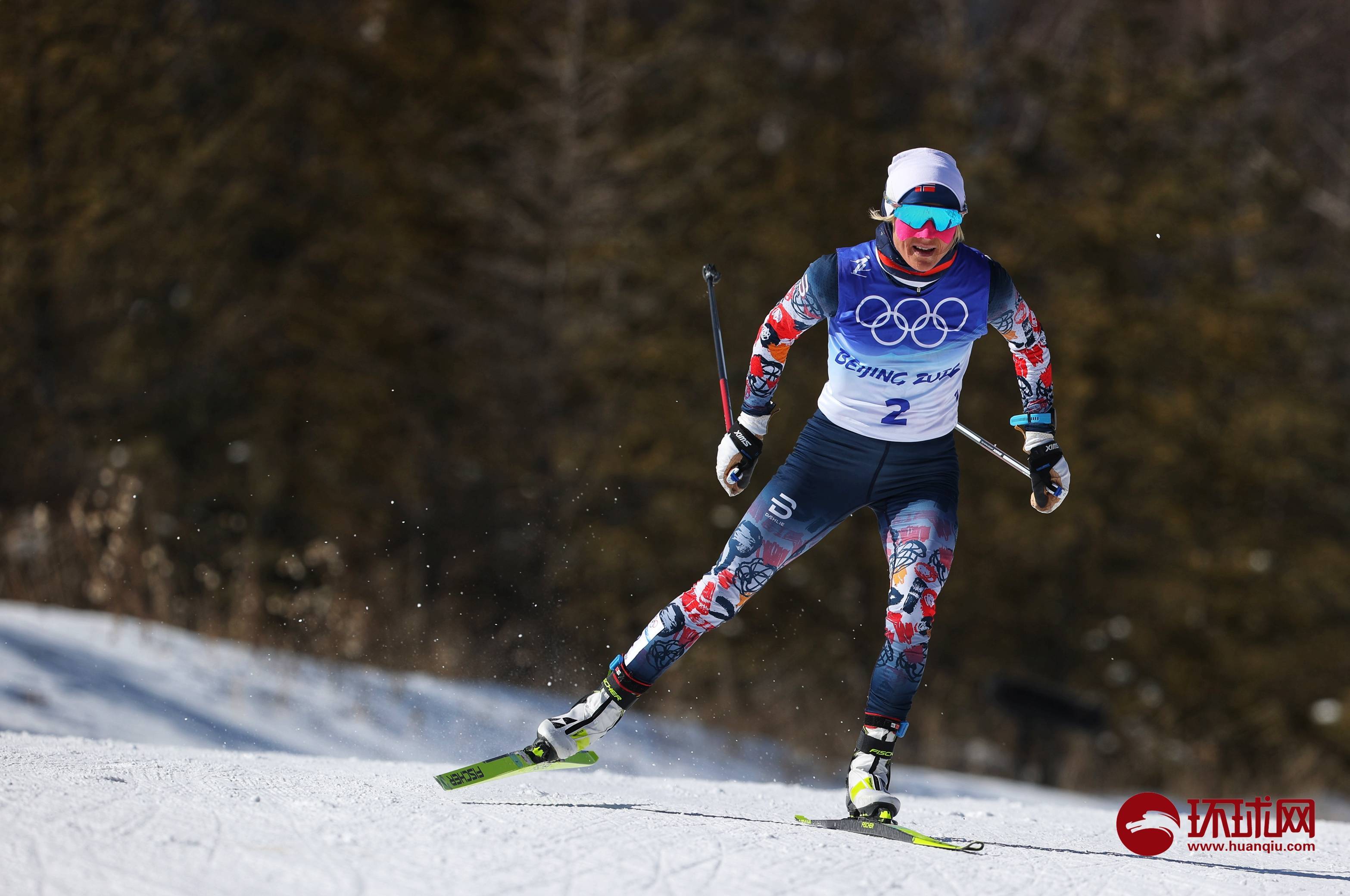 挪威男子越野滑雪选手实现完美表现，摘金的简单介绍