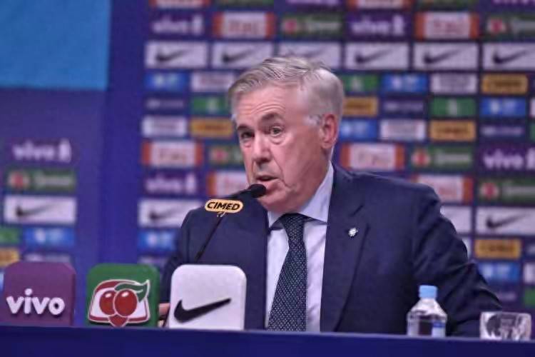 联赛决赛前的巴西球员接受采访揭秘备战计划的简单介绍