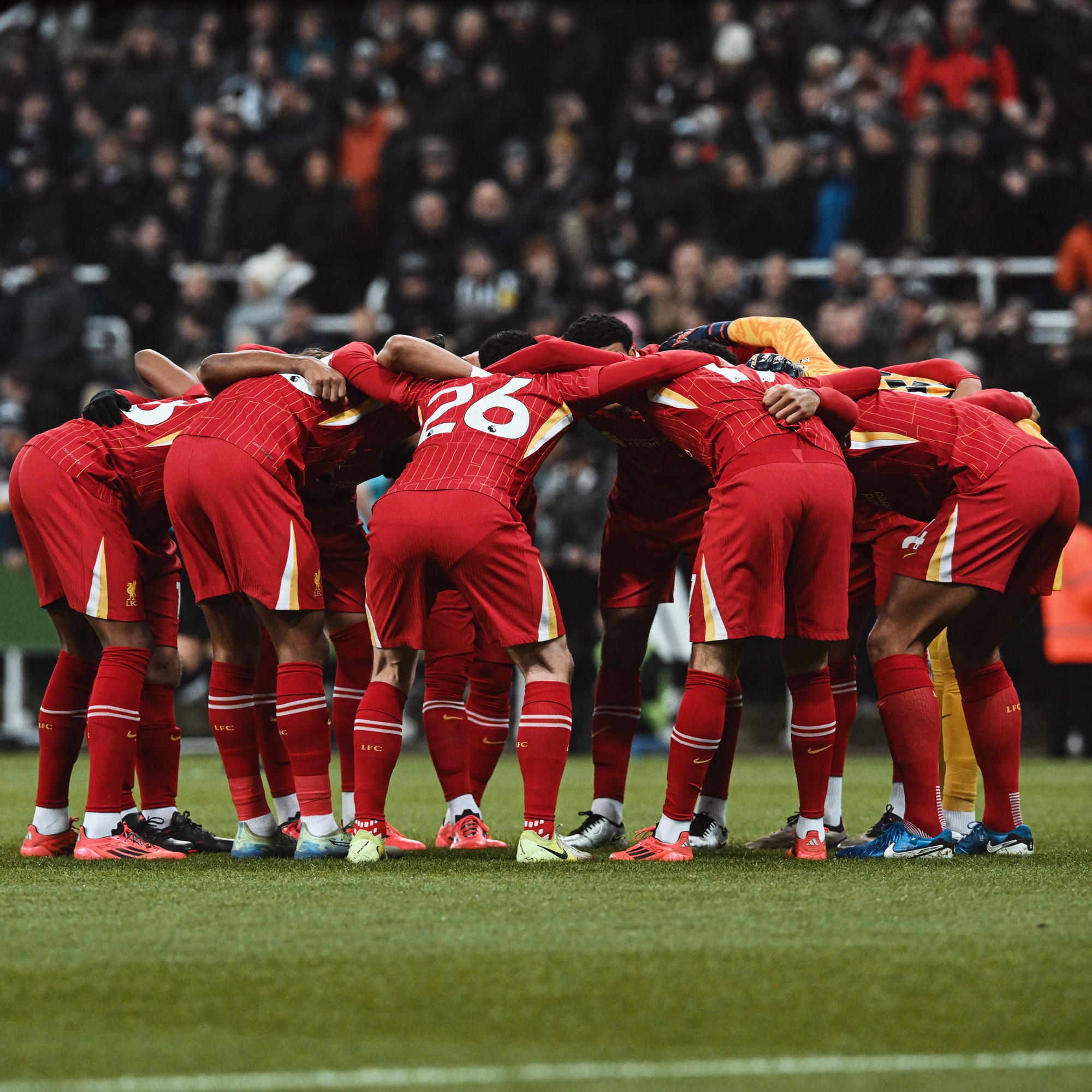 曼联横扫韩国，孙兴慜扛起全队的简单介绍