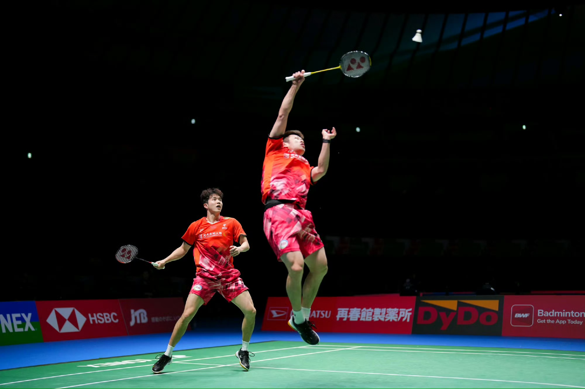 包含韩国羽毛球队轻取英格兰羽毛球队，林丹绝境逆转的词条