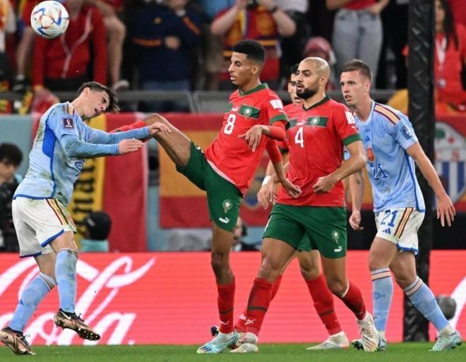 关于摩洛哥逆转秘鲁，费兰·托雷斯统治全场的信息