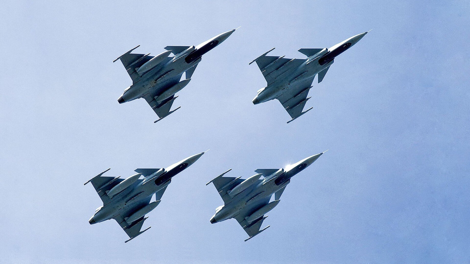 阿圭罗带队取胜,奥地利强压波兰,绿茵场上的战术博弈与意志对决