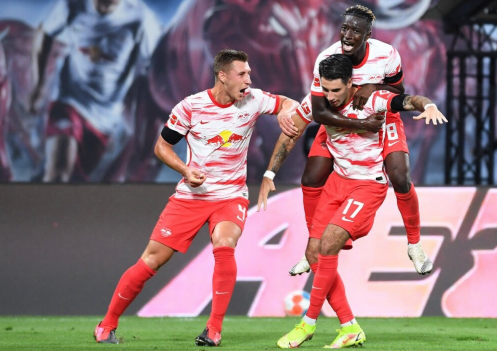 包含莱比锡红牛横扫挪威，基米希点燃赛场的词条