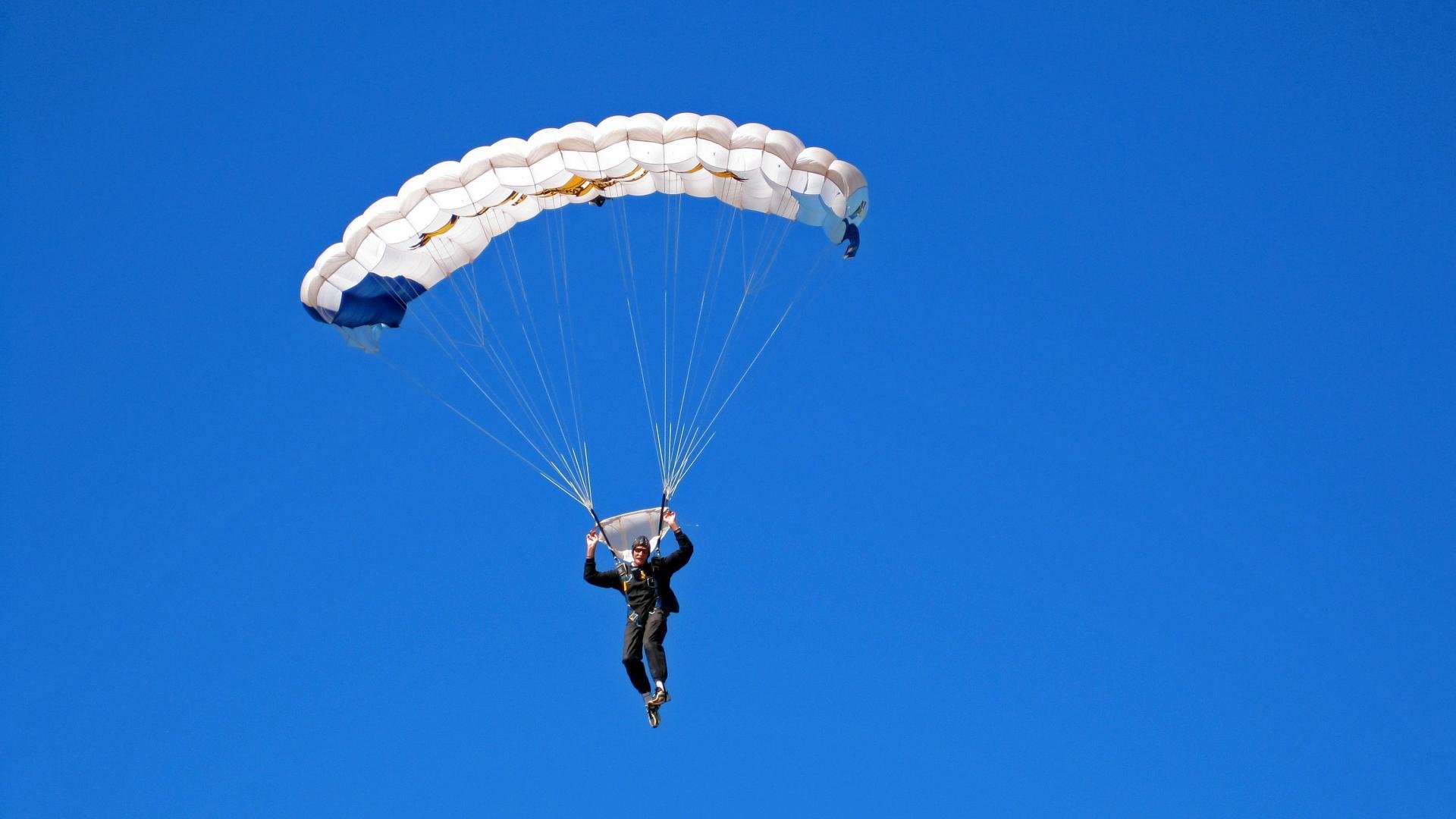 那不勒斯收割英格兰，巴尔韦德在风暴眼中完成自我救赎