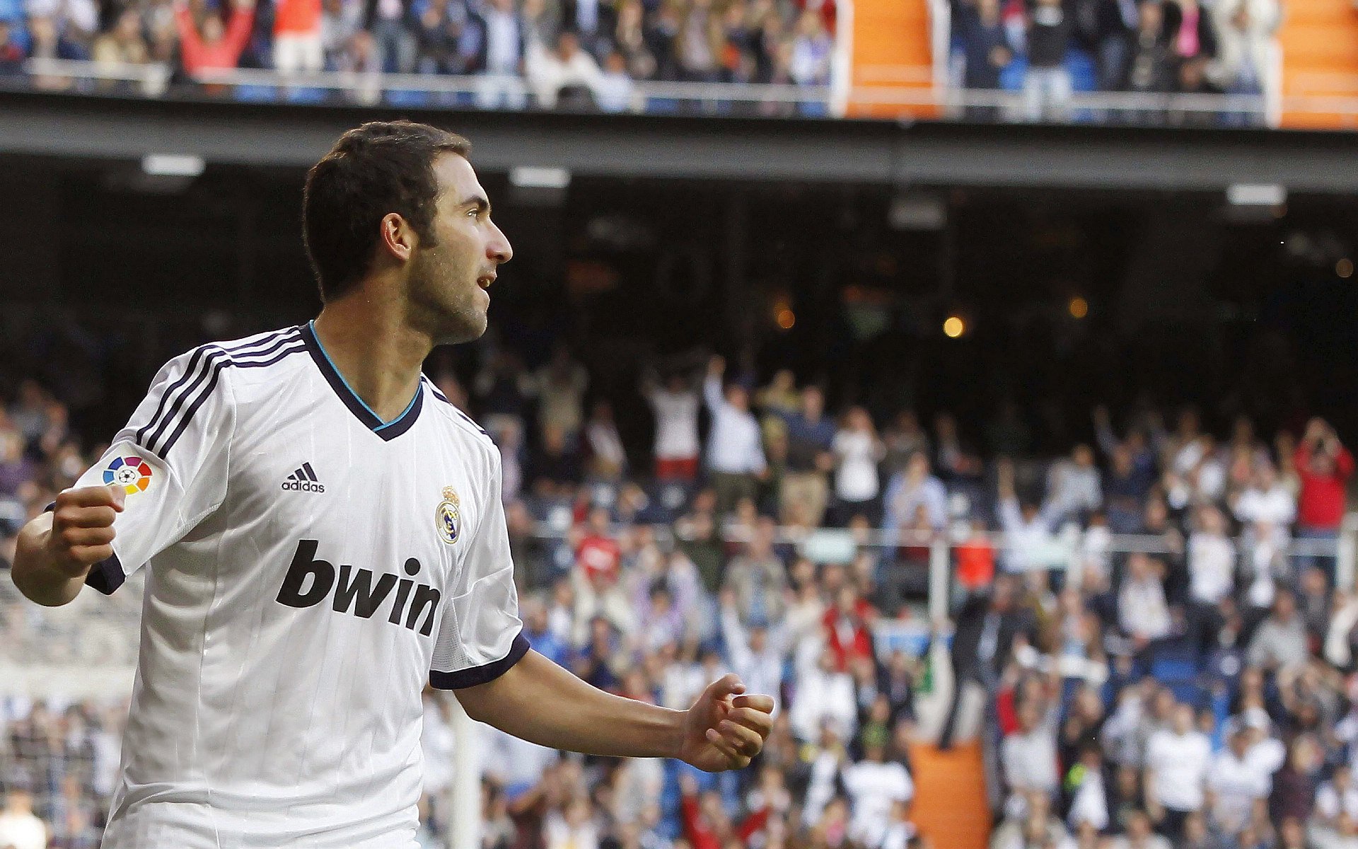 爵士对阵广东队，布克攻防两端的统治艺术