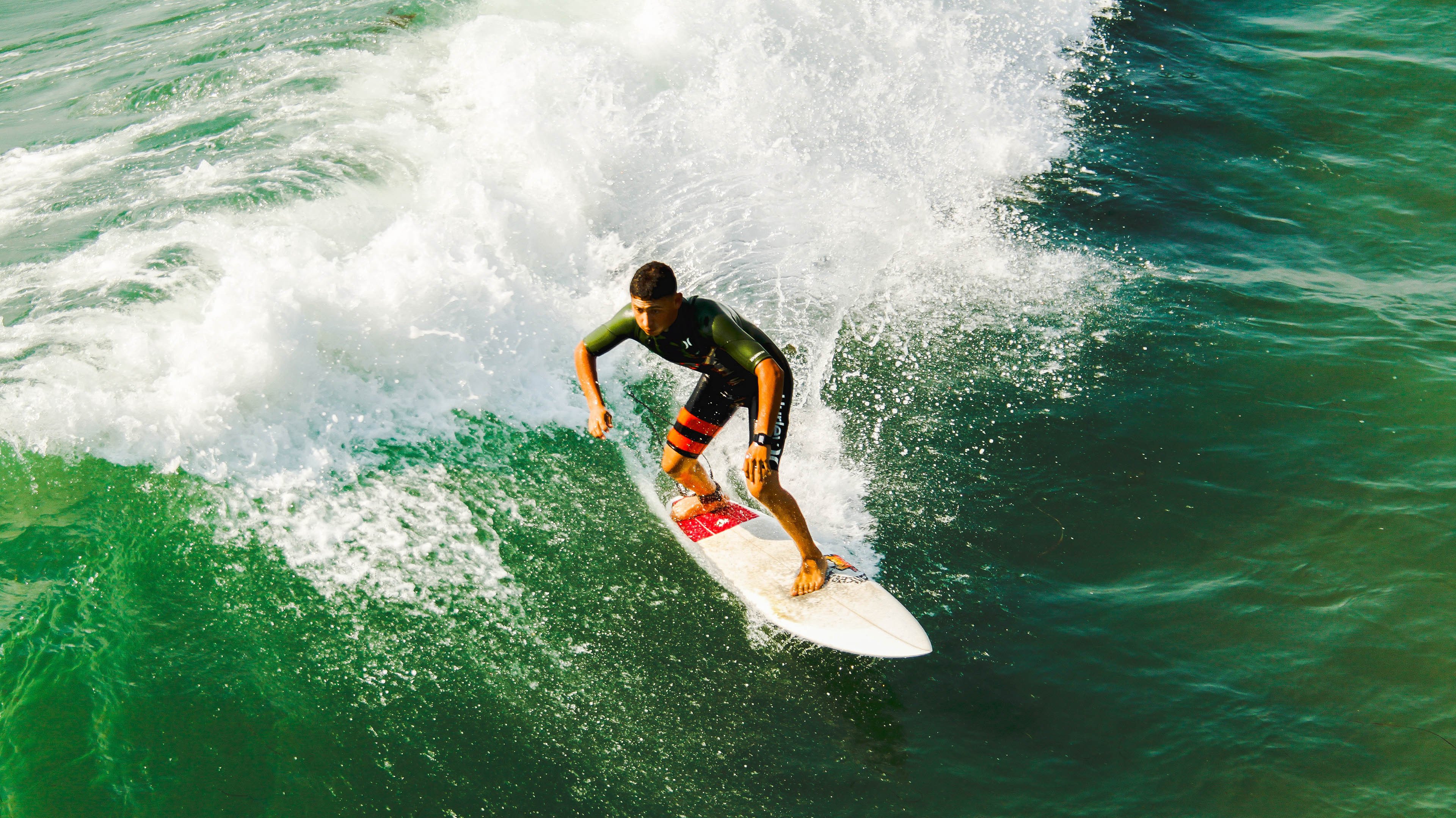 索伯奇迹夜，技术碾压迈凯伦，勒克莱尔上演孤独王者秀